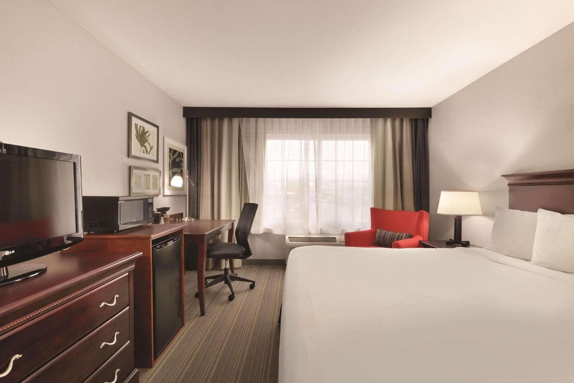 Country Inn & Suites By Radisson, Madison, Al Eksteriør bilde
