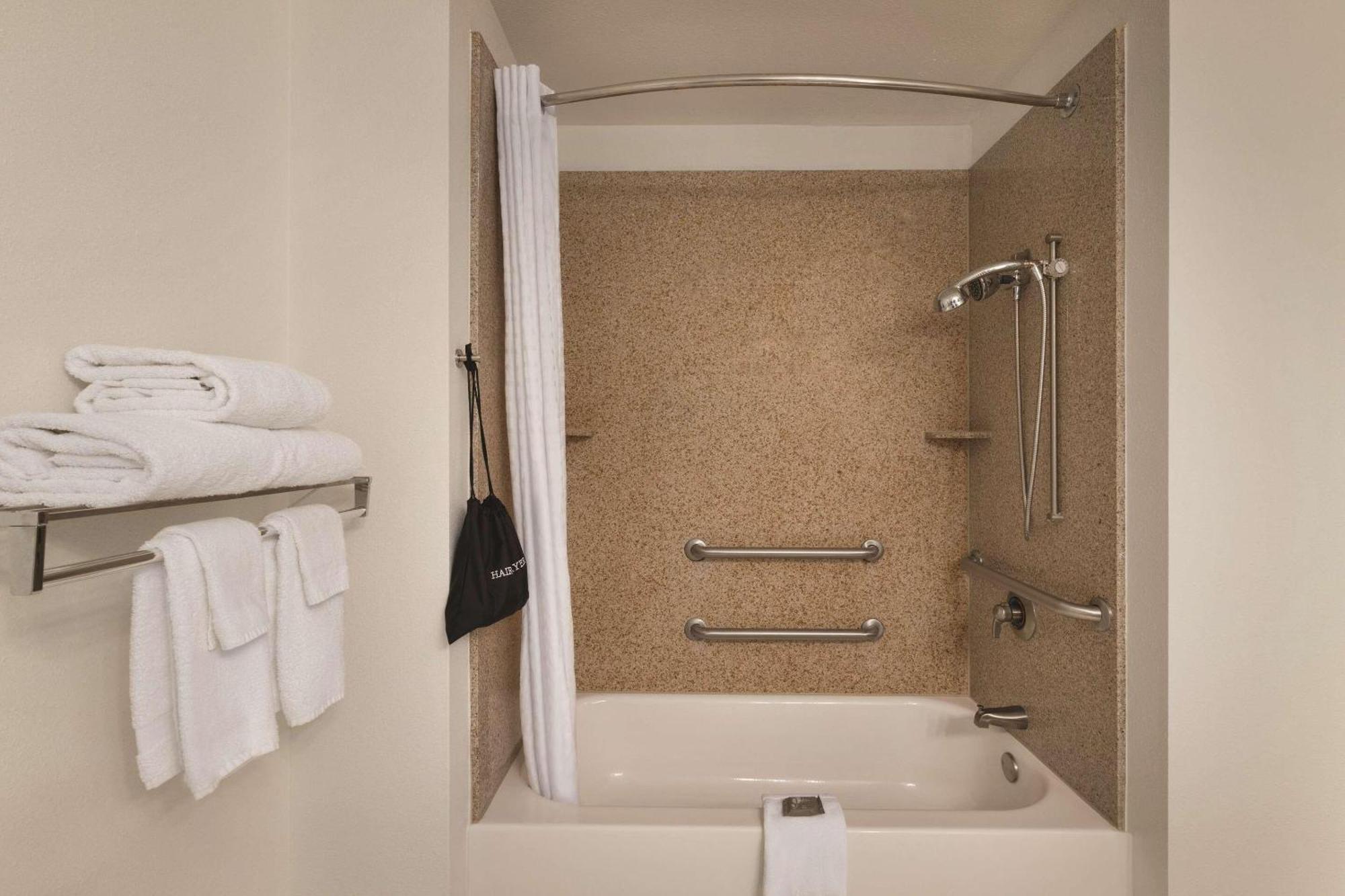 Country Inn & Suites By Radisson, Madison, Al Eksteriør bilde